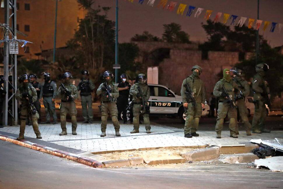Israeli forces in Lod (May 13, 2021).