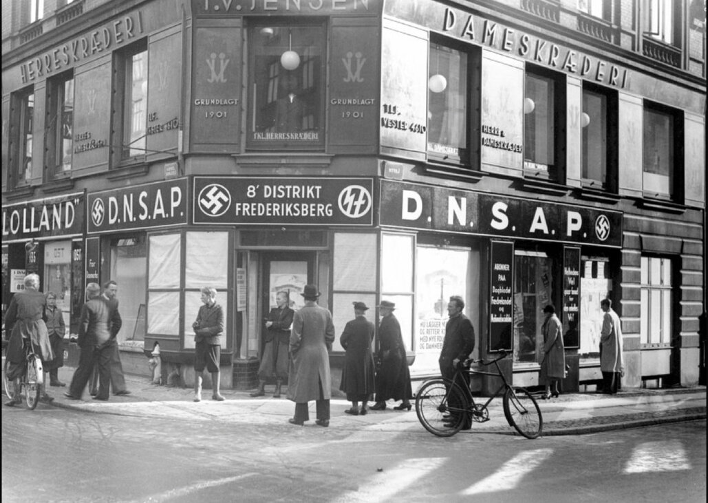 National Socialist Workers’ Party of Denmark headquarters, Copenhagen, 1940/1942 (Nationalmuseet – National Museum of Denmark via Wikimedia Commons).