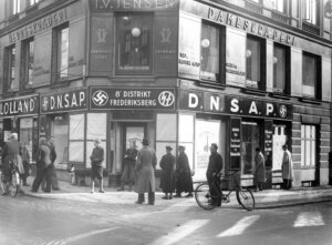 National Socialist Workers’ Party of Denmark headquarters, Copenhagen, 1940/1942 (Nationalmuseet – National Museum of Denmark via Wikimedia Commons).