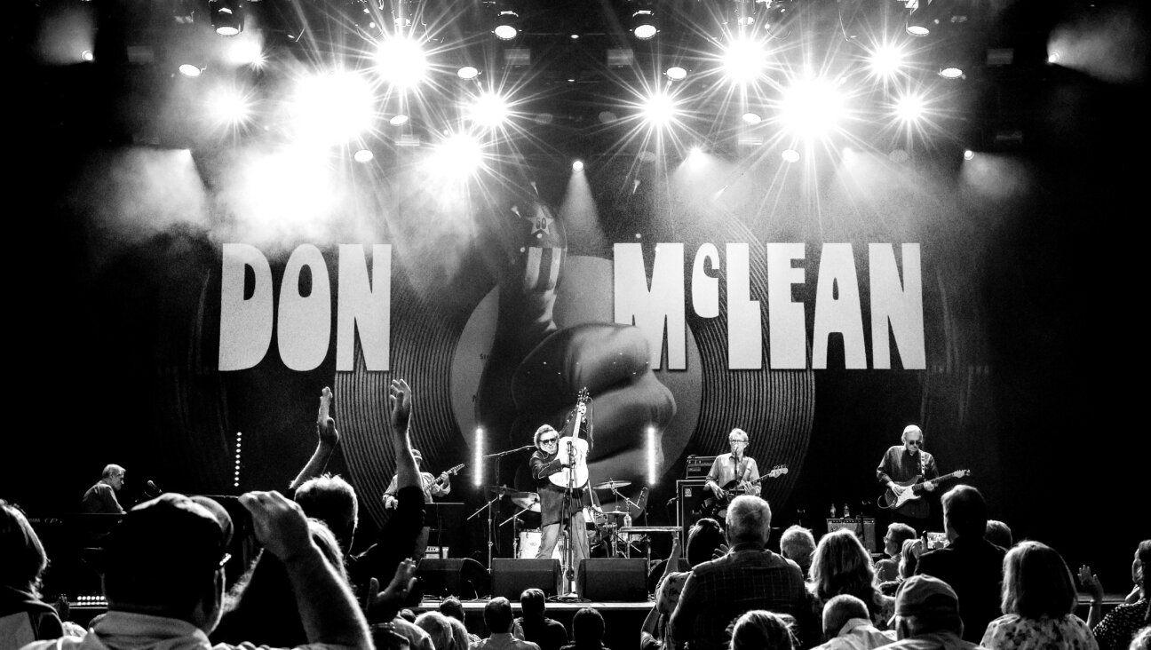  Don McLean performs at the Ryman Auditorium on May 12, 2022 in Nashville, Tennessee. 