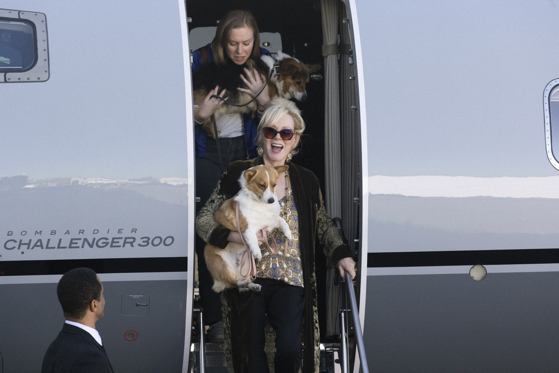 Ava and Deborah — and Deborah's corgis — arrive in Las Vegas.