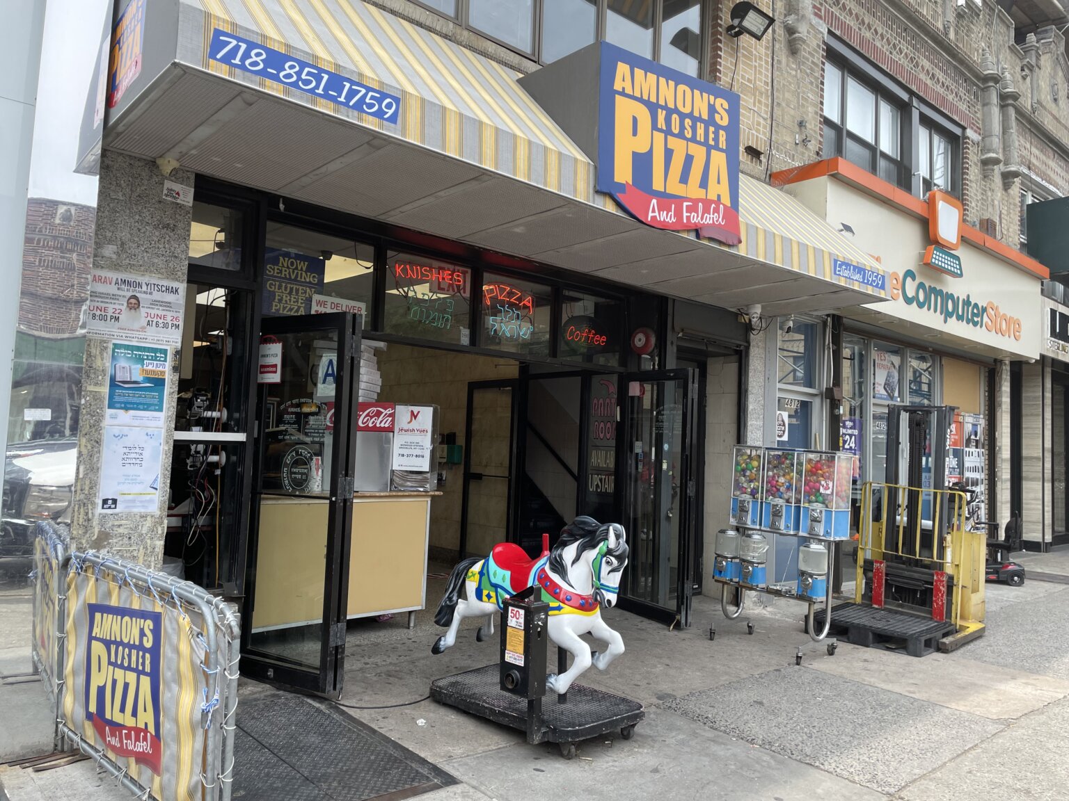 Who has New York City's best kosher pizza? The Forward