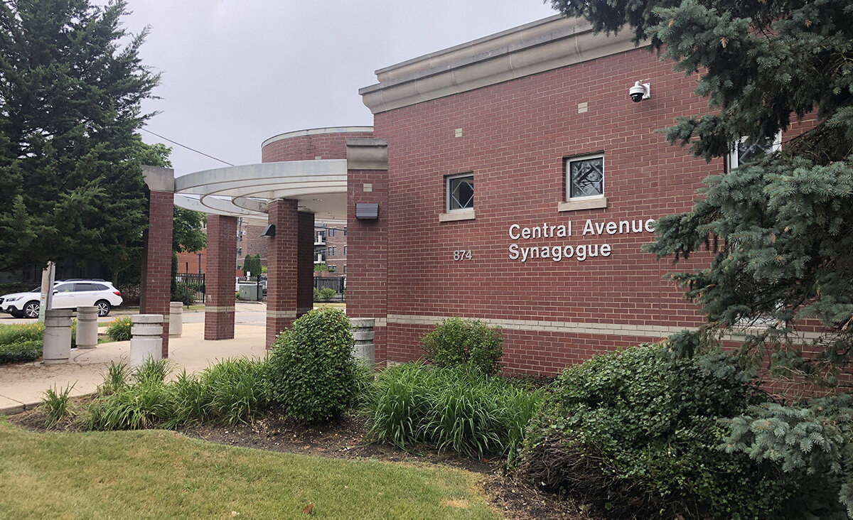 Central Avenue Synagogue, which is also Highland Park’s Chabad center, was reportedly visited by alleged July 4th shooter Bobby Crimo during Passover.