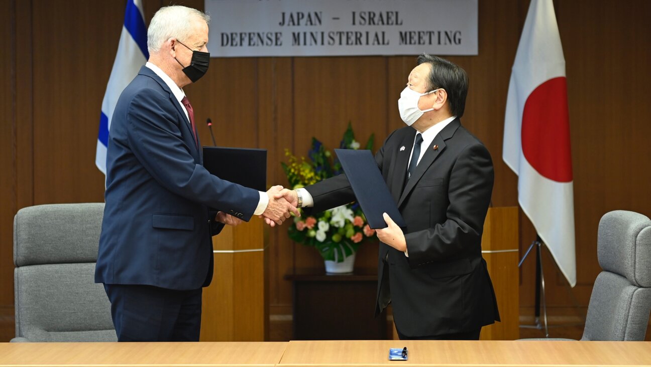 Benny Gantz and Hamada Yasukazu.