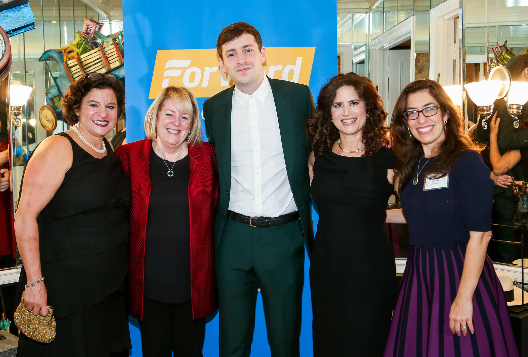 Cocktails & Comedy with Alex Edelman – The Forward