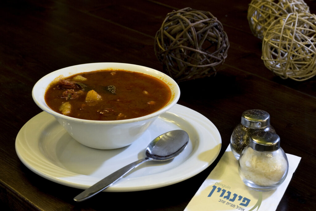 The last schnitzel: End of an era at The Penguin restaurant in Israel