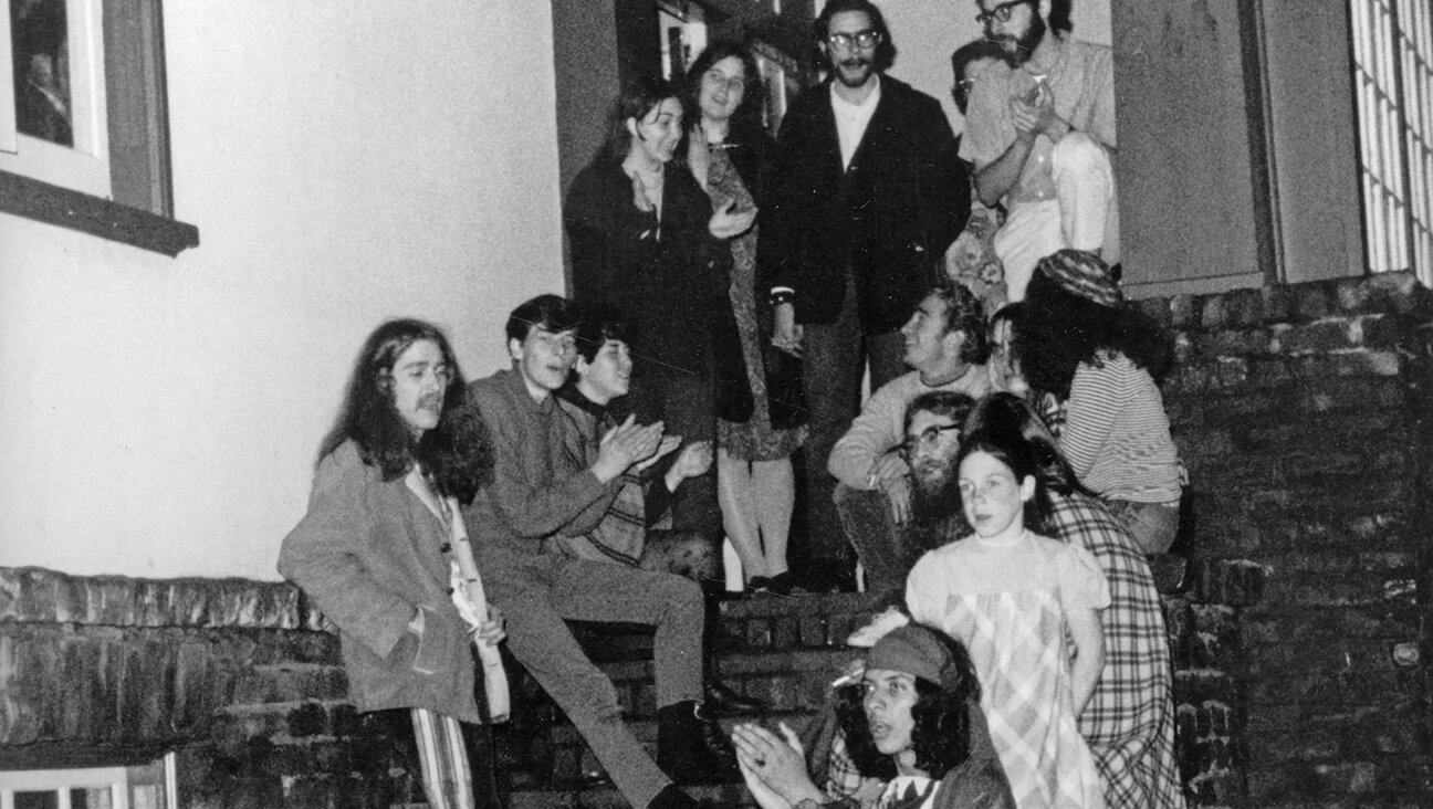 On the front steps of the original House of Love and Prayer at 347 Arguello Blvd., CA 1969. (Marvin Kussoy- Courtesy Yehudit and Reuven Goldfarb)