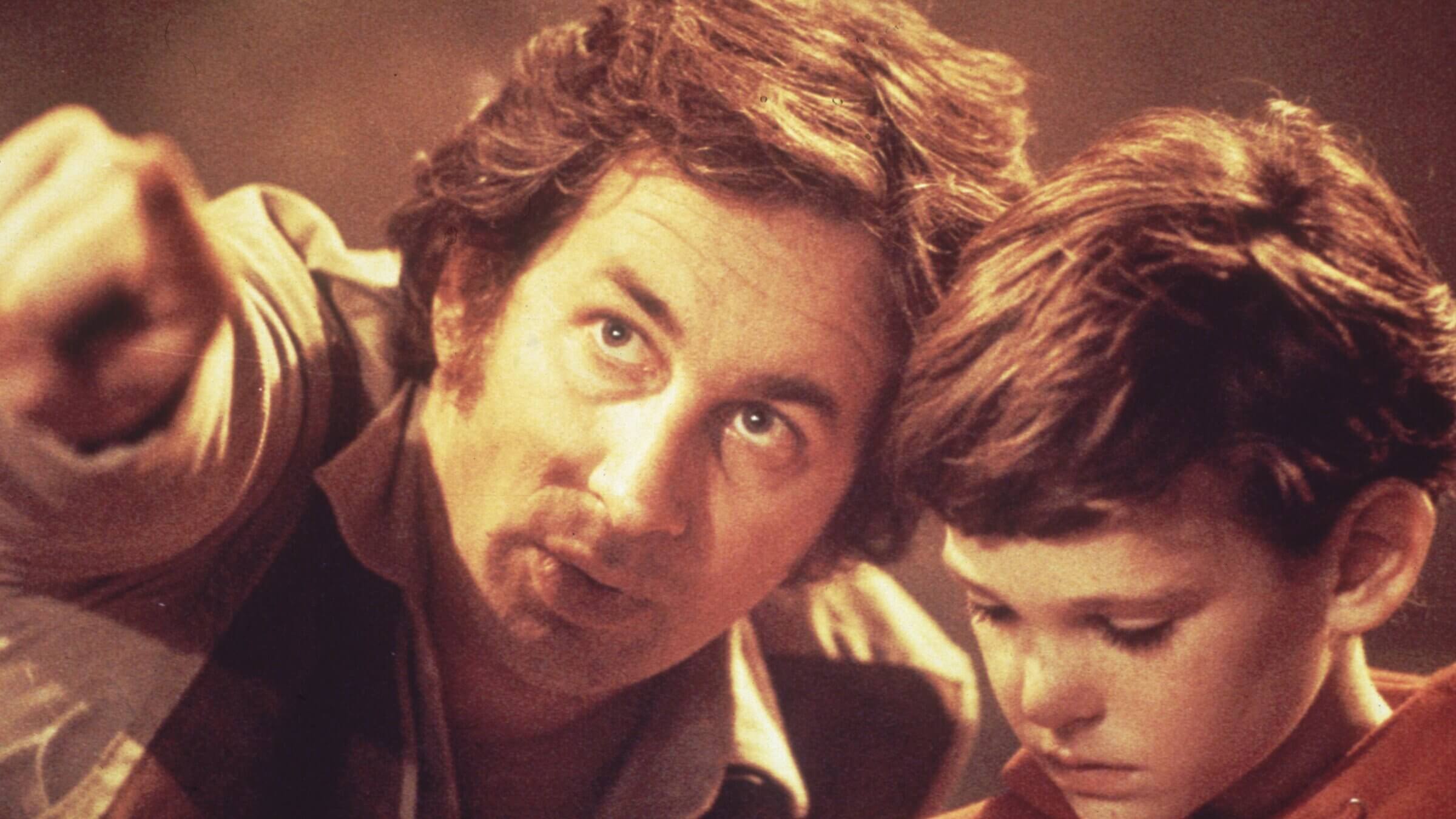 Steven Spielberg directs Henry Thomas in "E.T."