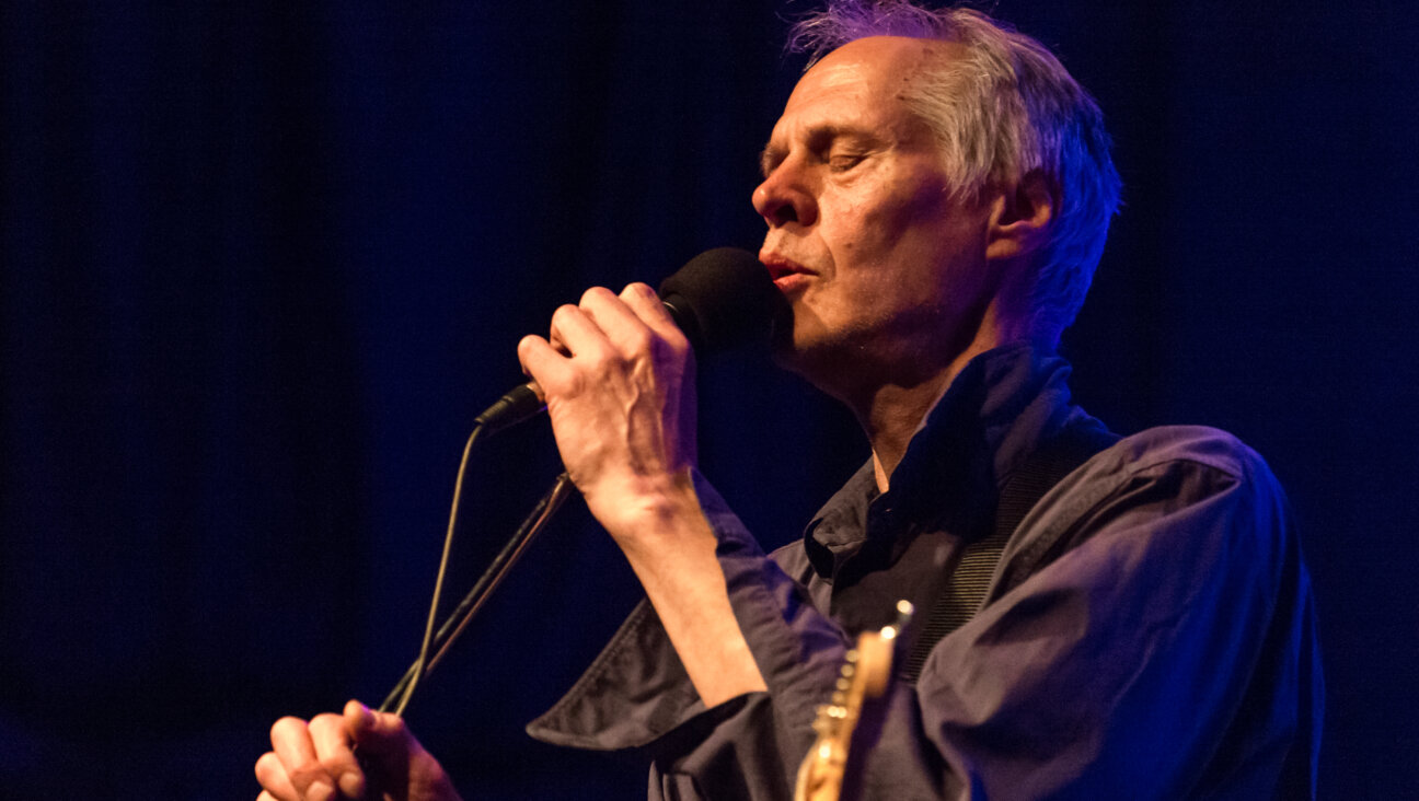Tom Verlaine of Television performs in Toronto, 2019.