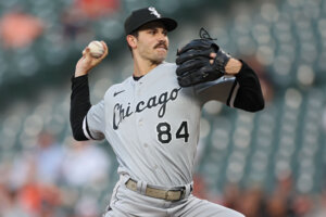 White Sox pitcher Dylan Cease to volunteer as art teacher at