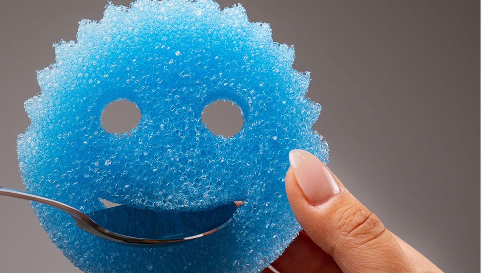 Scrub Daddy's mouth is so very useful.
