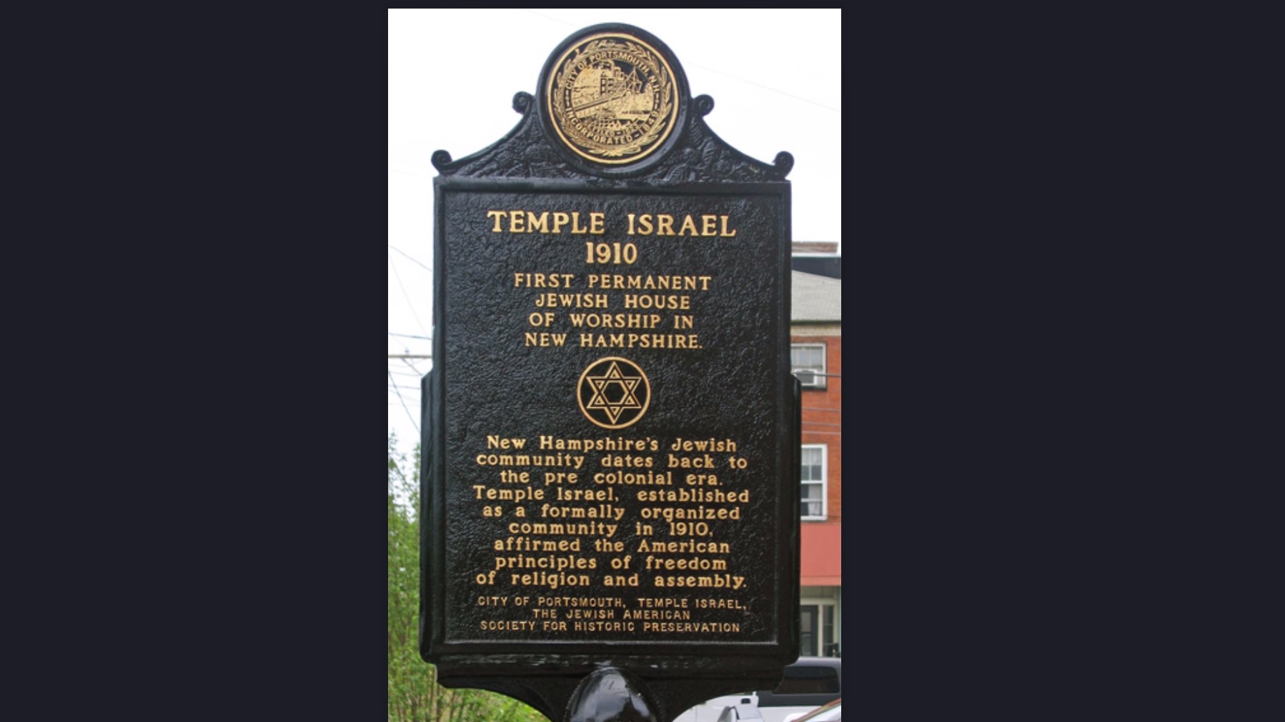 A historical marker outside Temple Israel in Portsmouth, New Hampshire. (Facebook)