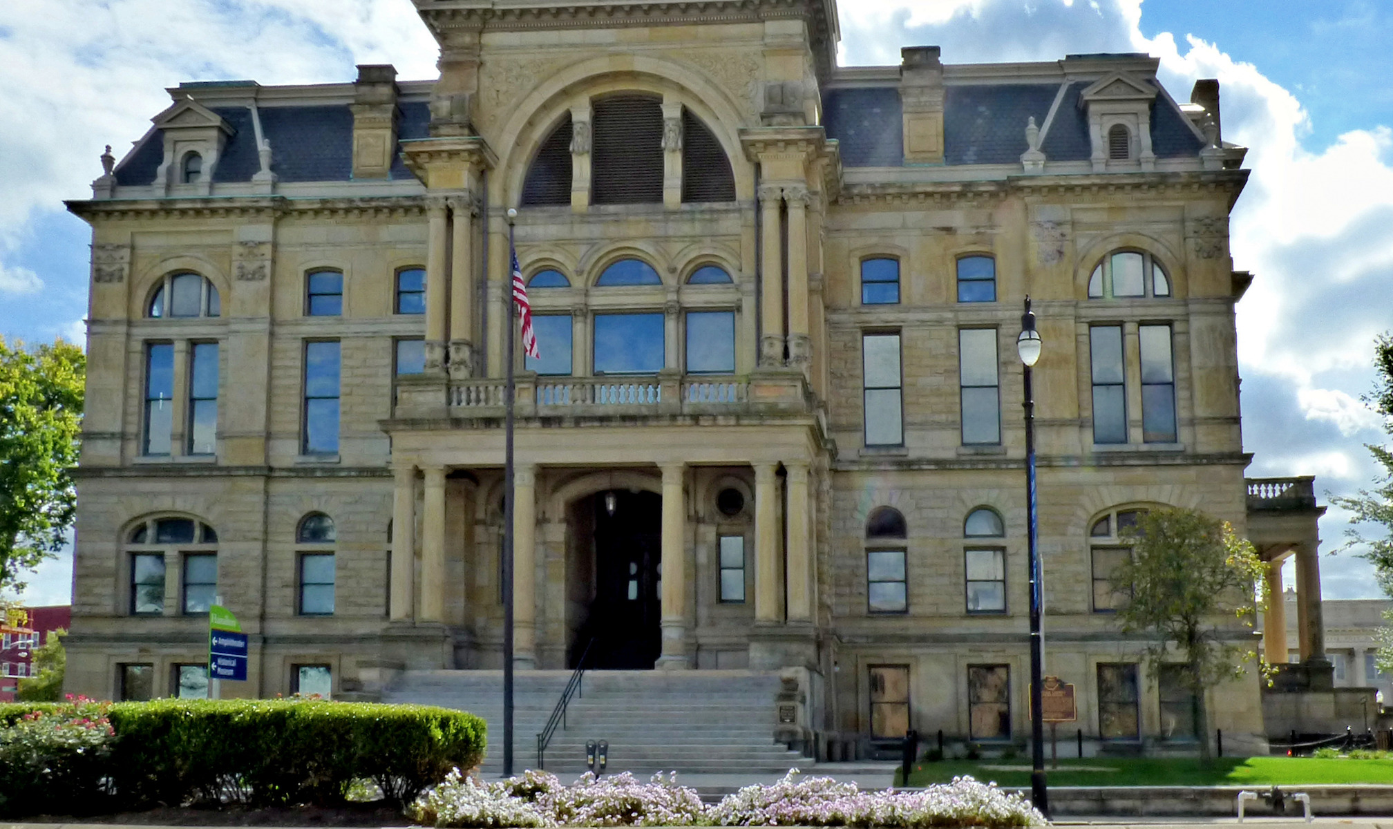 Butler County Courthouse in Hamilton, Ohio, Sept. 28, 2015. (Greg Hume via Creative Commons)