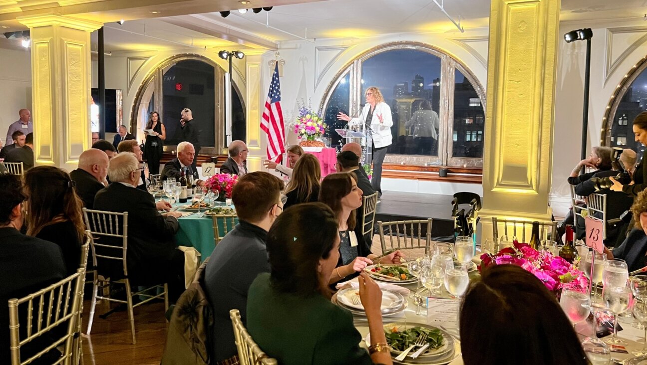 Comedian Judy Gold hosted A Wider Bridge’s annual gala, which celebrated Israel at 75 and addressed growing anti-LGBTQ sentiment with the new government coalition elected in January. (Jackie Hajdenberg)