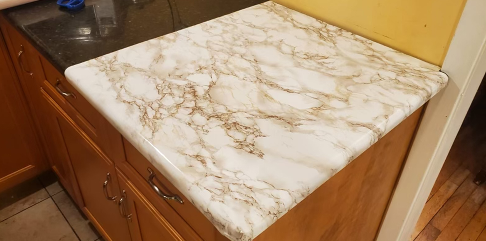 Kosher Dekal is coming back with a new design and formula for its counter top linings that caused a scandal last year after customers had trouble taking them off their counters. (Courtesy)