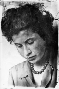 Etty Hillesum: An Interrupted Life