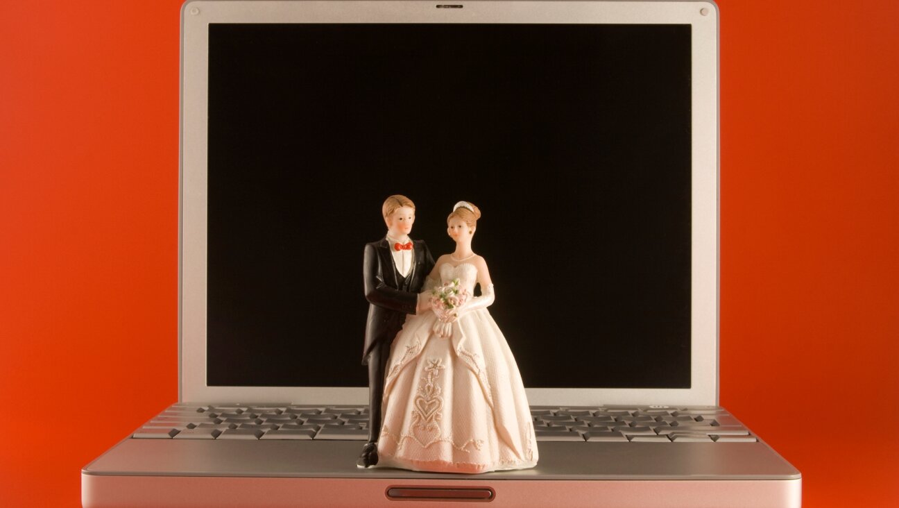 A county in Utah allows anyone in the world to get a legal marriage certificate. (Getty Images)