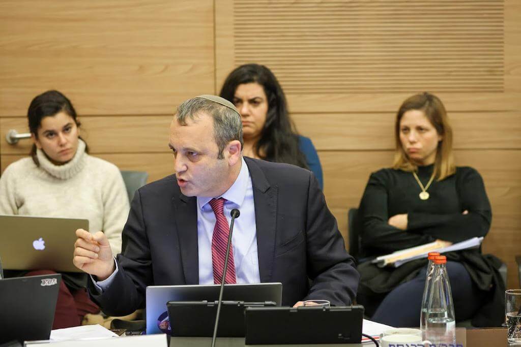 Knesset member Gilad Kariv at the Knesset constitution committee. 