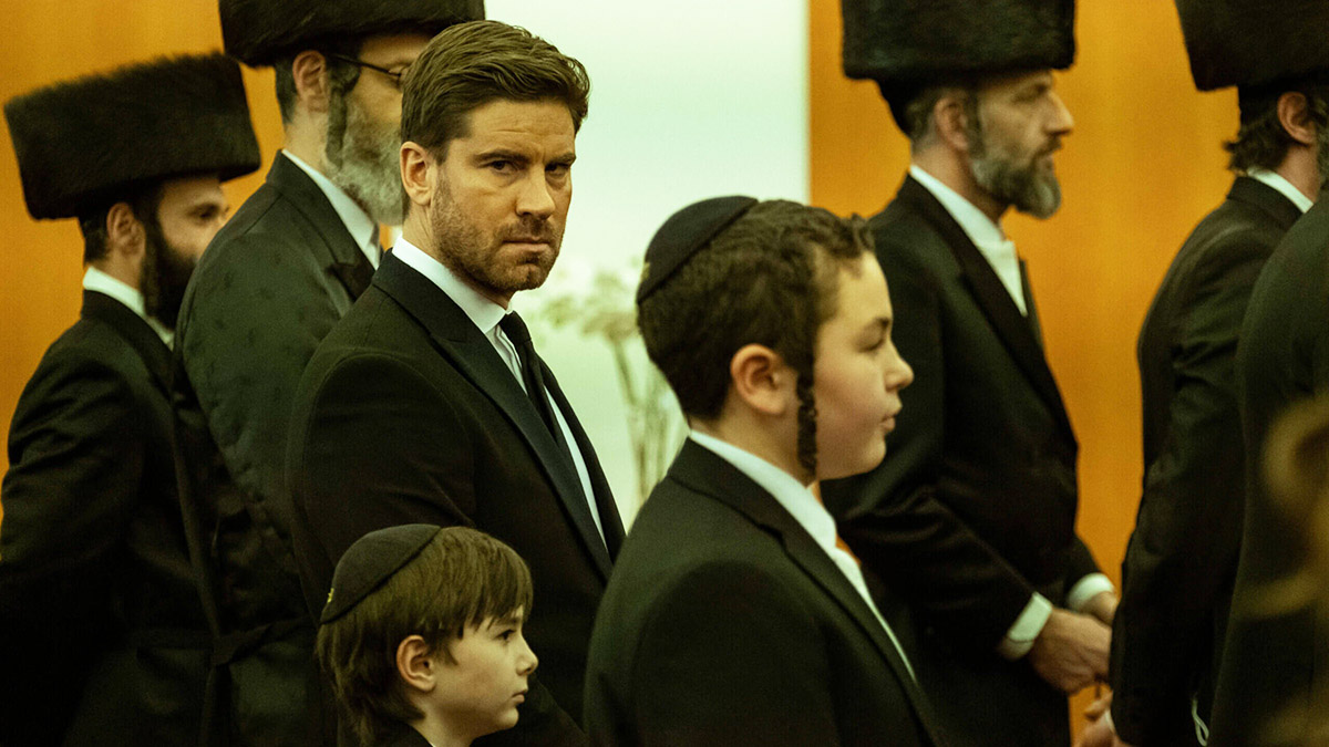 The prodigal son returns from his secular life to the Haredi world of Antwerp in 'Rough Diamonds.' (Netflix)