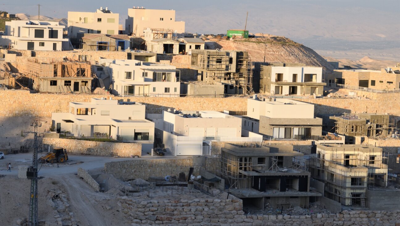 A construction site of a new residential neighborhood at the mixed religious-secular Jewish settlement in the West Bank Kfar Adumim, March 9, 2023. (Gili Yaari /Flash90)