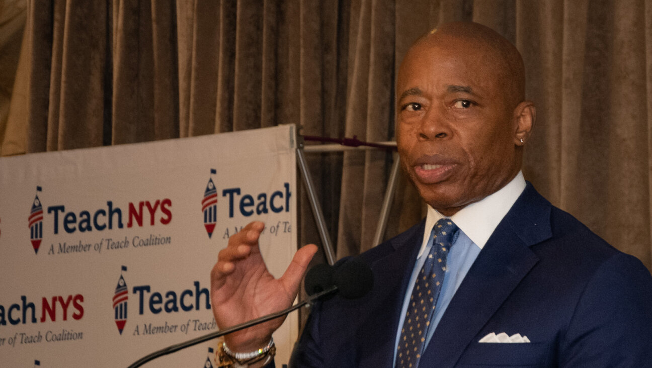 New York City Mayor Eric Adams delivers remarks at the Teach NYS annual dinner on Wedensday, May 10, 2023. (Benny Polatseck/Mayoral Photography Office)