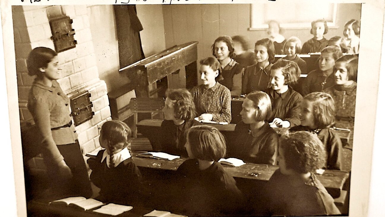 A Bais Yaakov classroom in Slonim (today Belarus), 1939