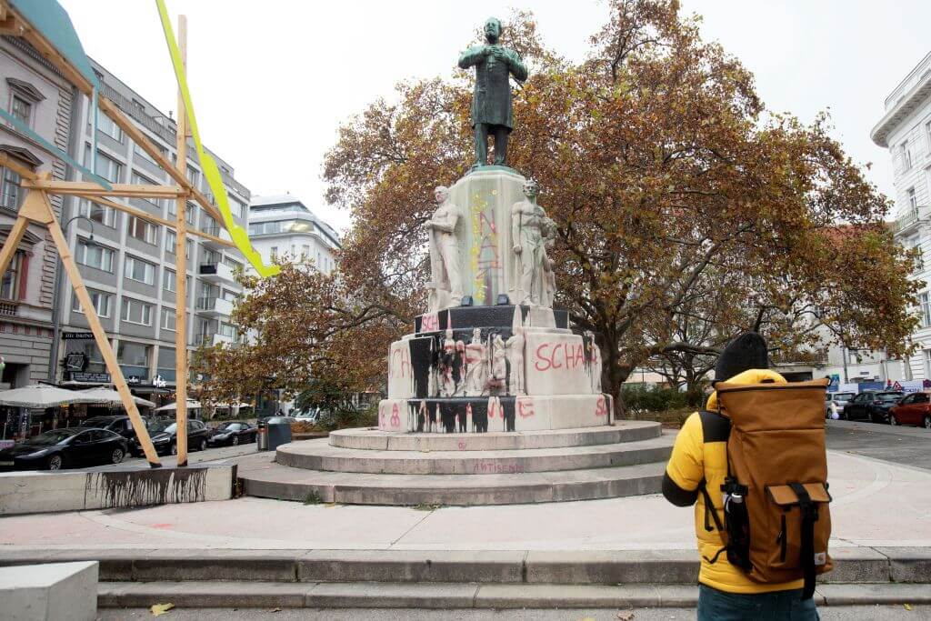 A photo taken on November 22, 2022 shows the statue of former anti-Semitic Vienna mayor Karl Lueger (1844-1910) smeared with black tar paint at the Ringstrasse boulevard in Vienna. 