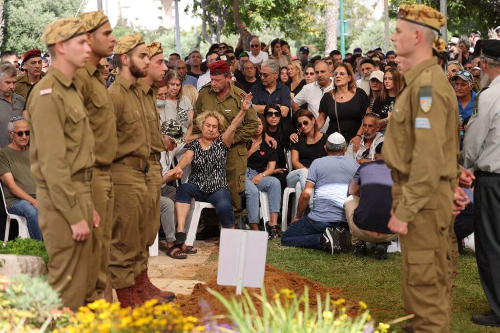 Mourners attend the funeral of Lia Ben Nun, one of three Israeli soldiers killed in the cross-border incident with Egypt, in Rishon Lezion on June 4, 2023. 