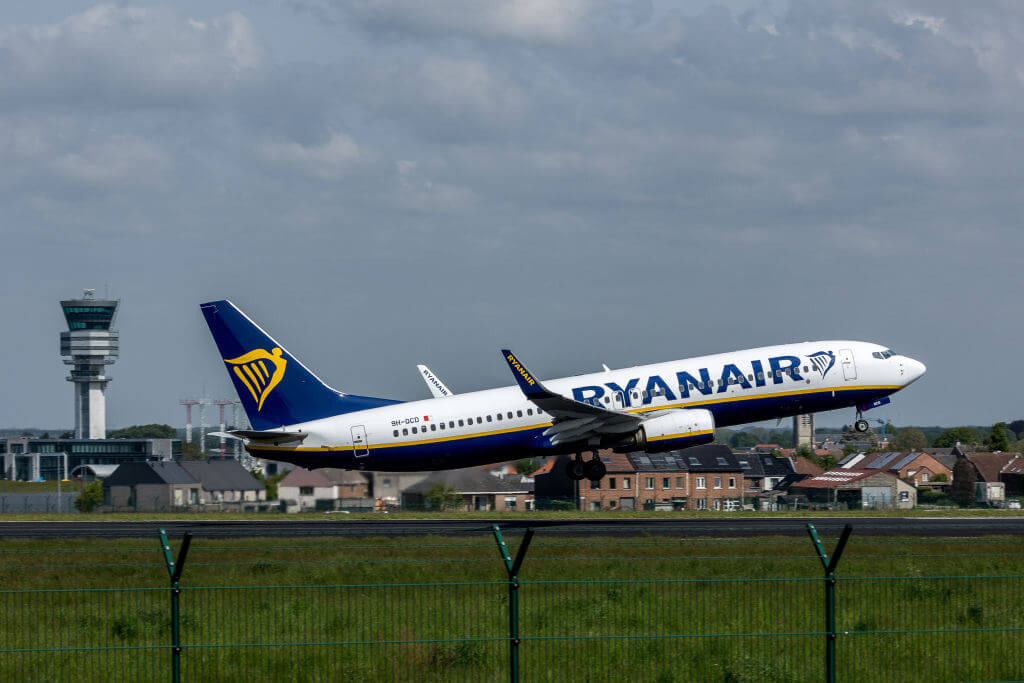 Israeli passengers aboard a Ryanair flight between Bologna and Tel Aviv were outraged when a flight attendant repeatedly referred to their destination as "Palestine."