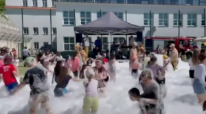 Children enjoy a bubble party in Kazimierz Dolny, Poland, for Children’s Day, June 1, 2023. (Screenshot from YouTube/Kan)