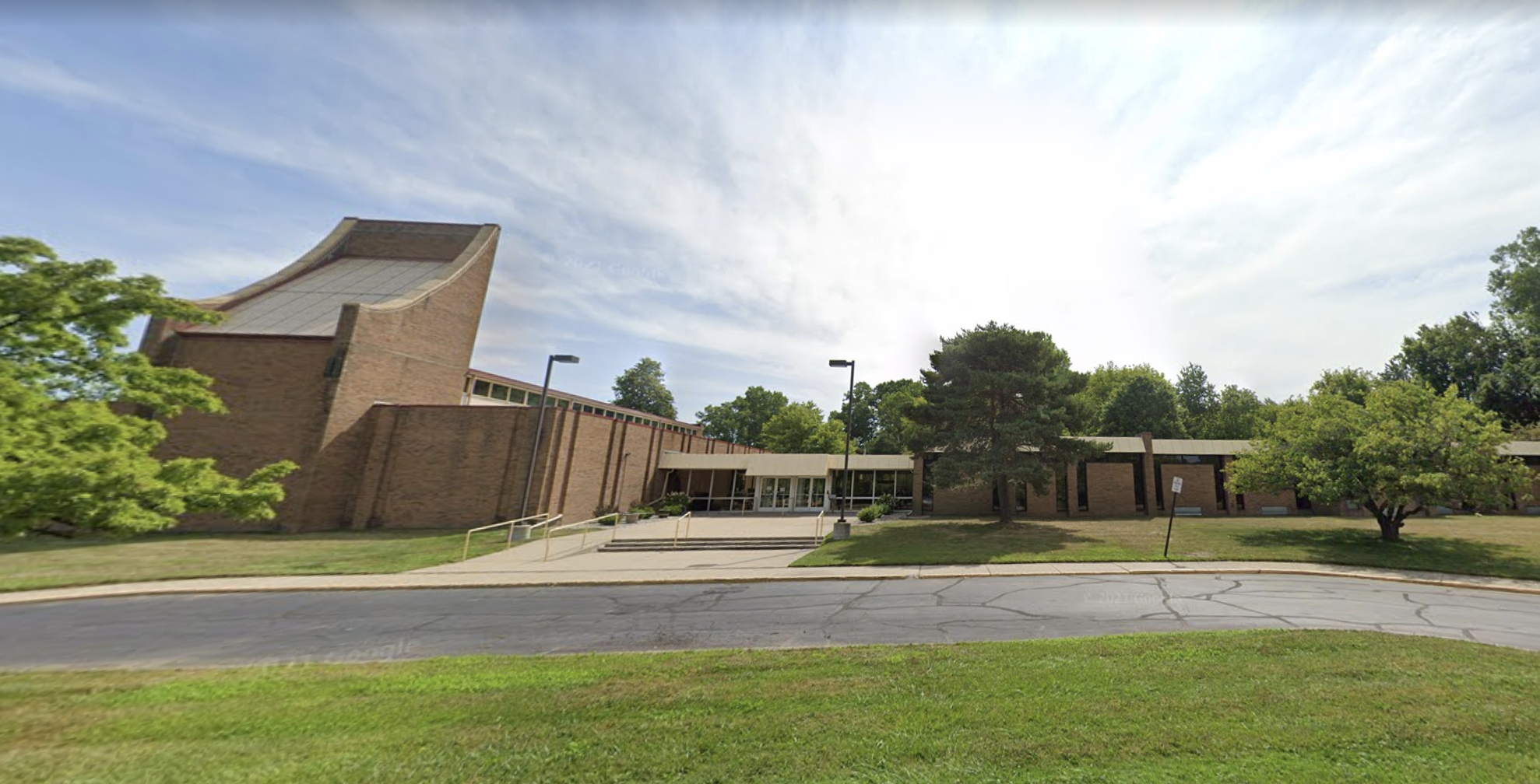 Shaarey Zedek Congregation in East Lansing, Michigan, was the subject of a threat communicated online, according to FBI investigators. (Google Maps)