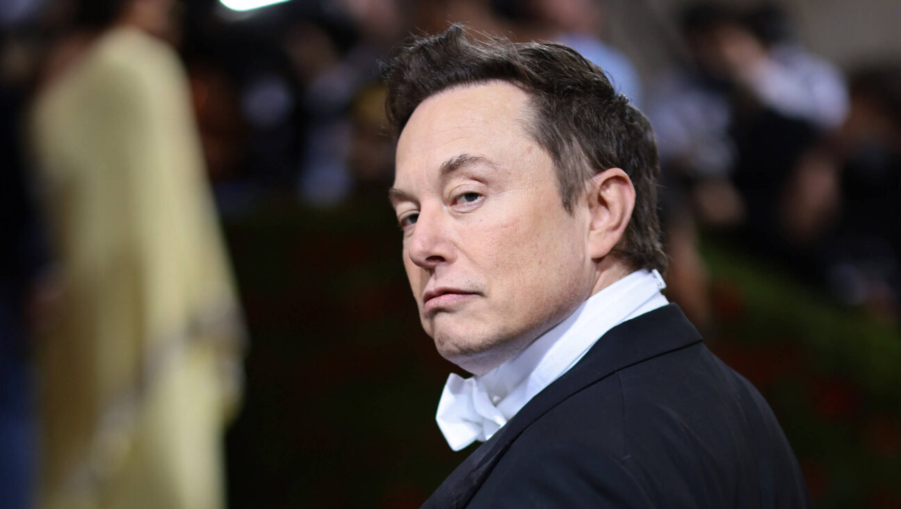 Elon Musk attends The 2022 Met Gala Celebrating "In America: An Anthology of Fashion" at The Metropolitan Museum of Art on May 02, 2022 in New York City. 