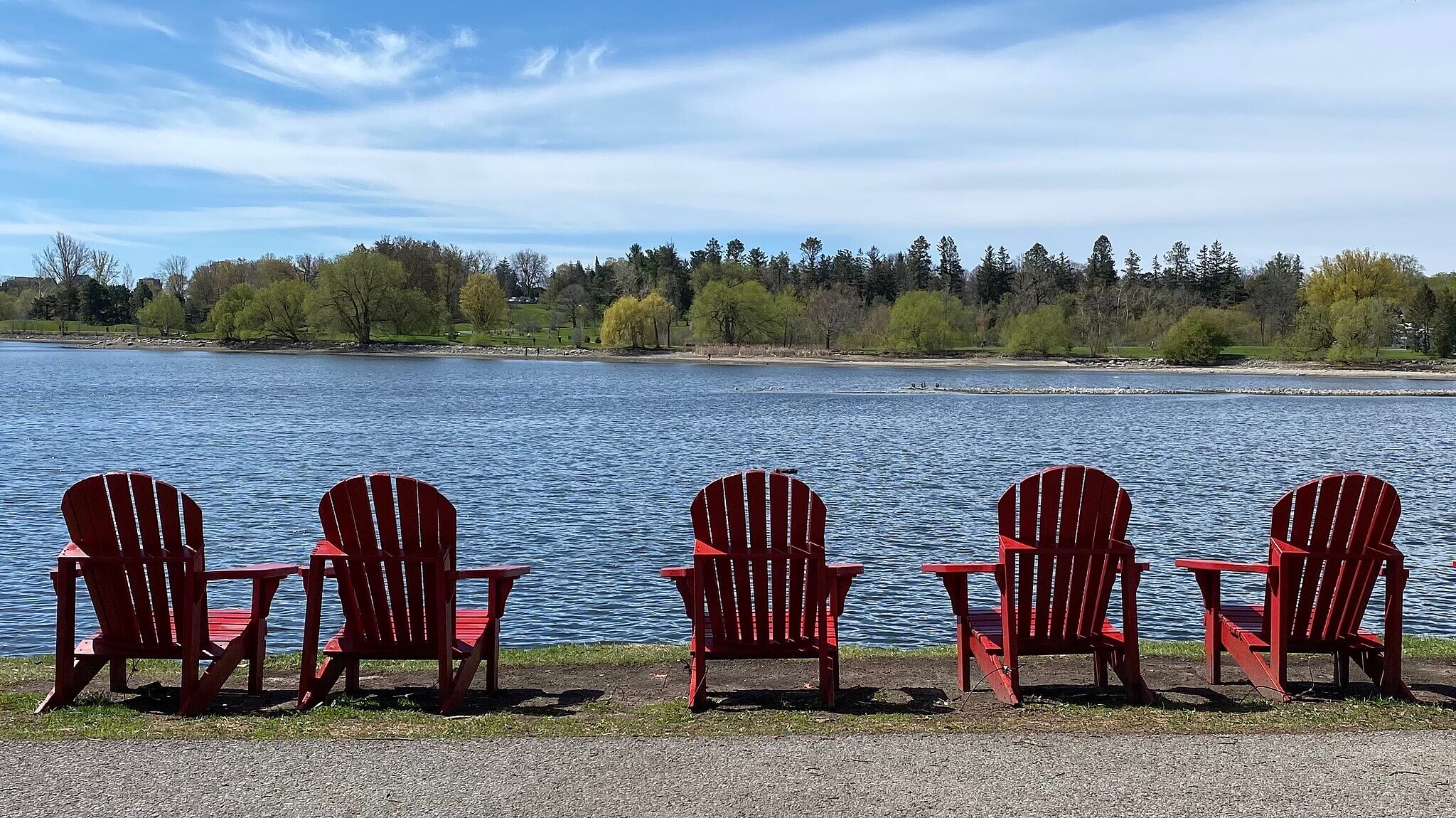 Five_Chairs_at_the_Lake.jpg?_t=169203001