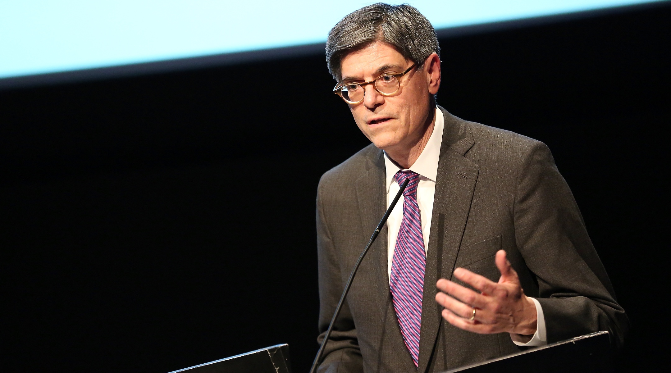 Honoree Jacob Lew speaks on stage during the Queens Community House’s 2018 Strengthening Neighborhoods Inspiring Change Gala at Museum of Moving Image in New York, Oct. 23, 2018. (Monica Schipper/Getty Images for Queens Community House)
