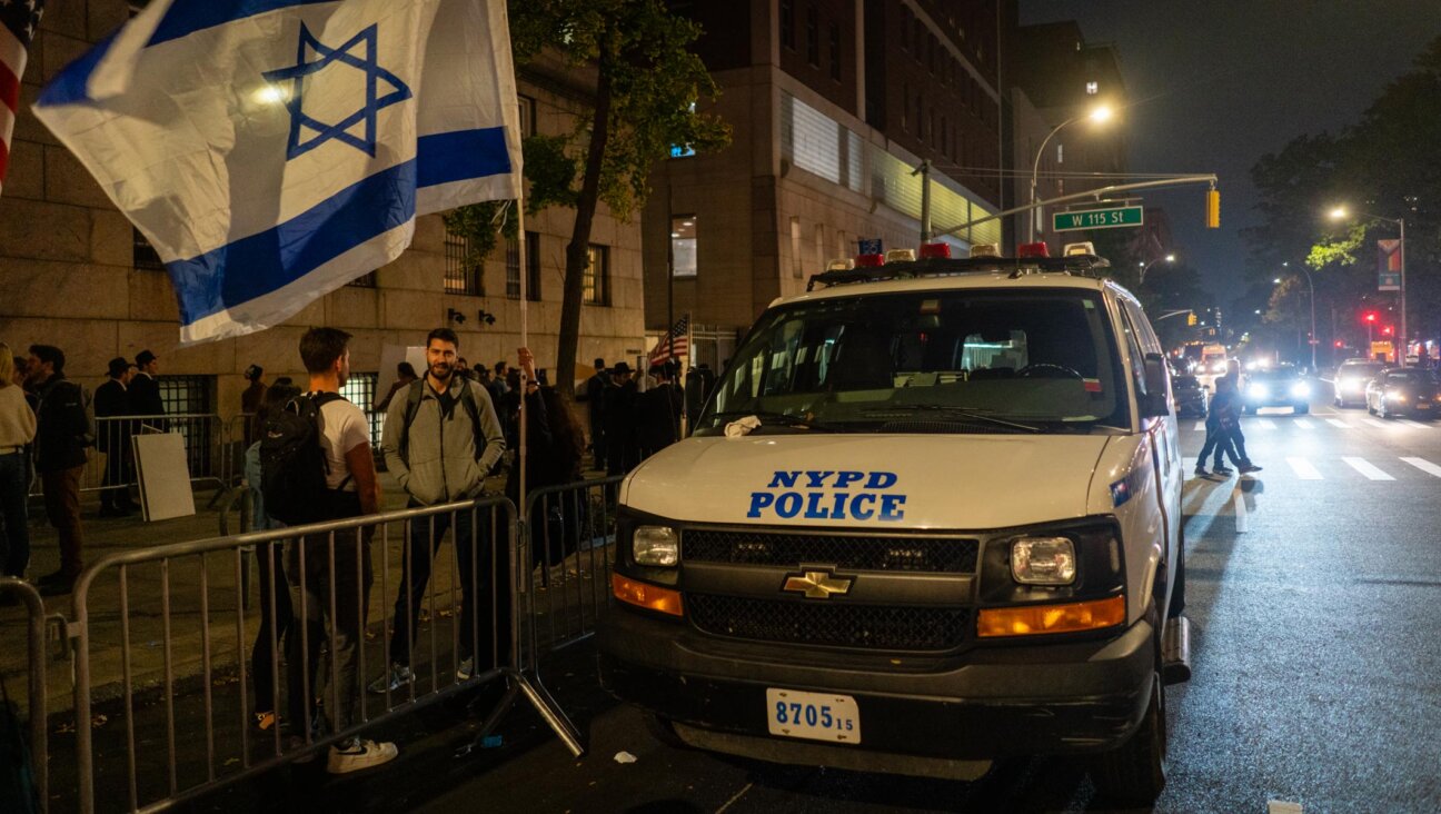 Police secure a pro-Israel rally outside Columbia University, October 25, 2023. (Luke Tress)