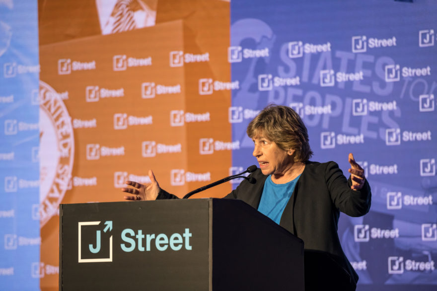 Randi Weingarten, the president of the American Federation of Teachers, speaks on April 14 2018 at the annual J Street conference in Washington DC. (J Street)