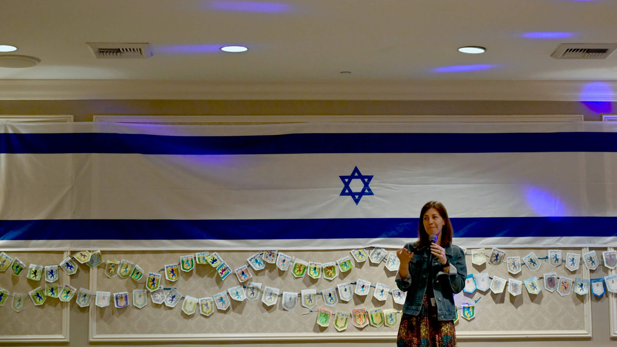 While the war has indefinitely postponed Rothblum’s class trip to Israel, she said it has been easy to incorporate discussions of it into her curriculum.