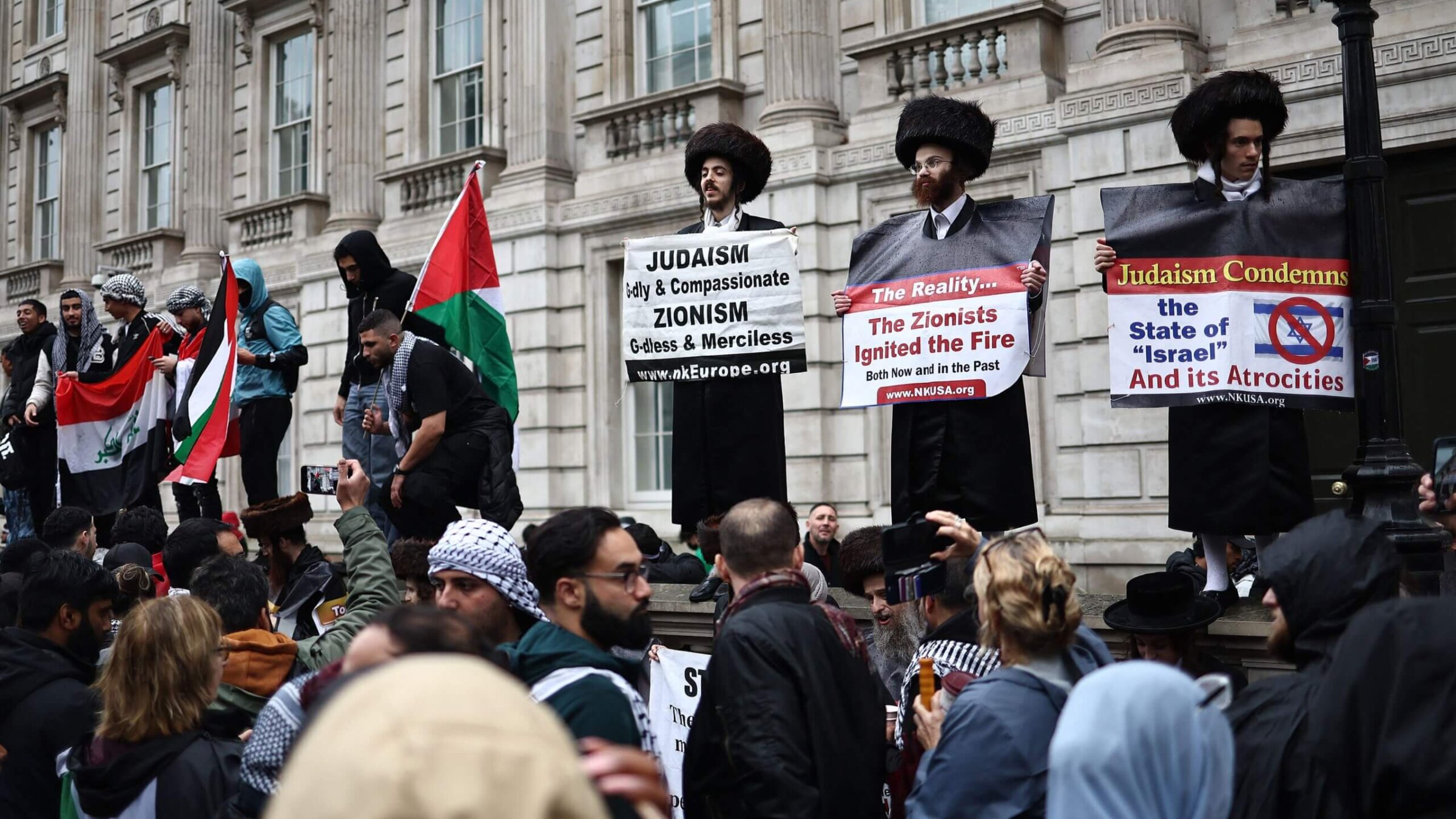 Who are the Palestinian and Jewish-led groups leading the protests