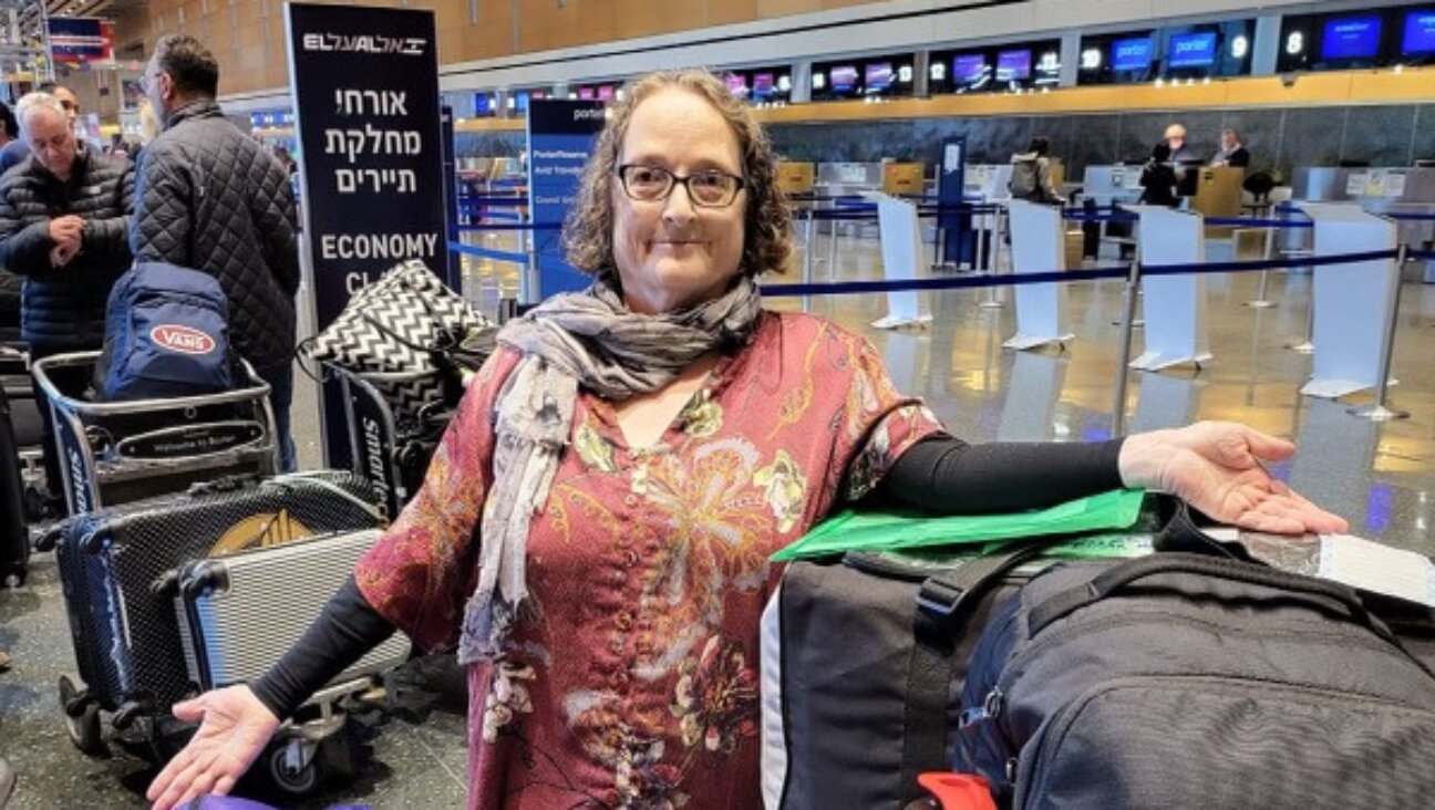 When Lisa Fliegel arrived in Israel, her immediate focus was on the residents of Kibbutz Nir Oz, about 2 miles from the Gaza Strip.