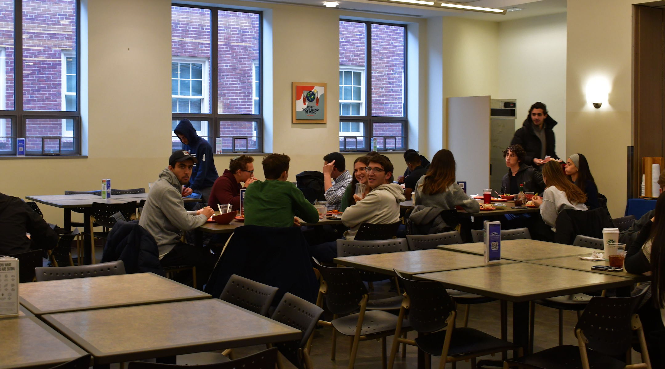Penn students eat lunch at the school’s Hillel building on Monday, Dec. 11, 2023. (Jackie Hajdenberg)