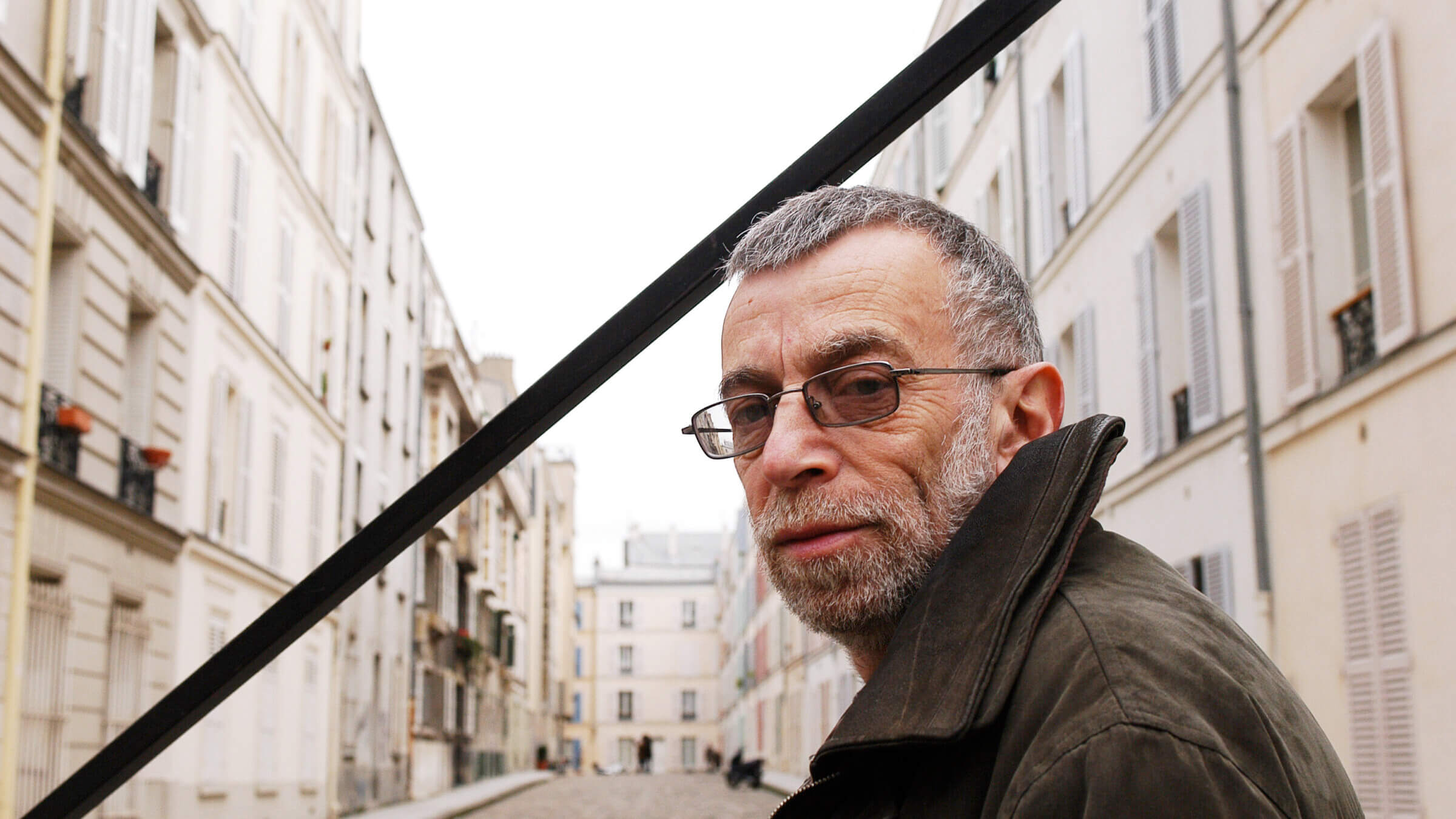 Lev Rubinstein in Paris, circa 2004.