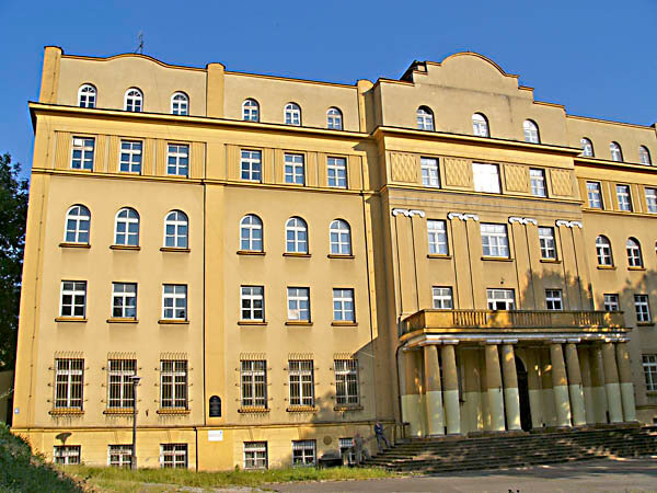 Chachmei Lublin Yeshiva in Lublin, Poland, in 2006. (Wikicommons)