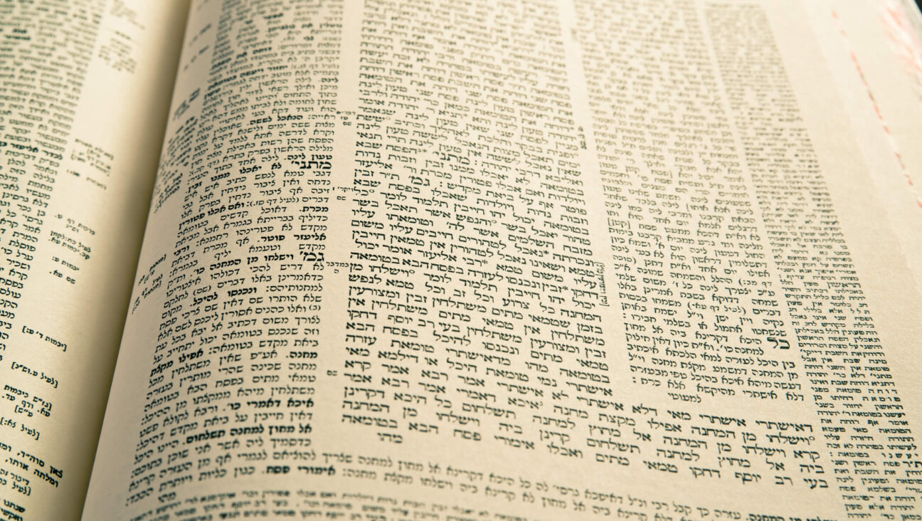 The traditional layout of a page of Talmud, which, as you can perhaps tell, doesn't lend itself to reading straight through.