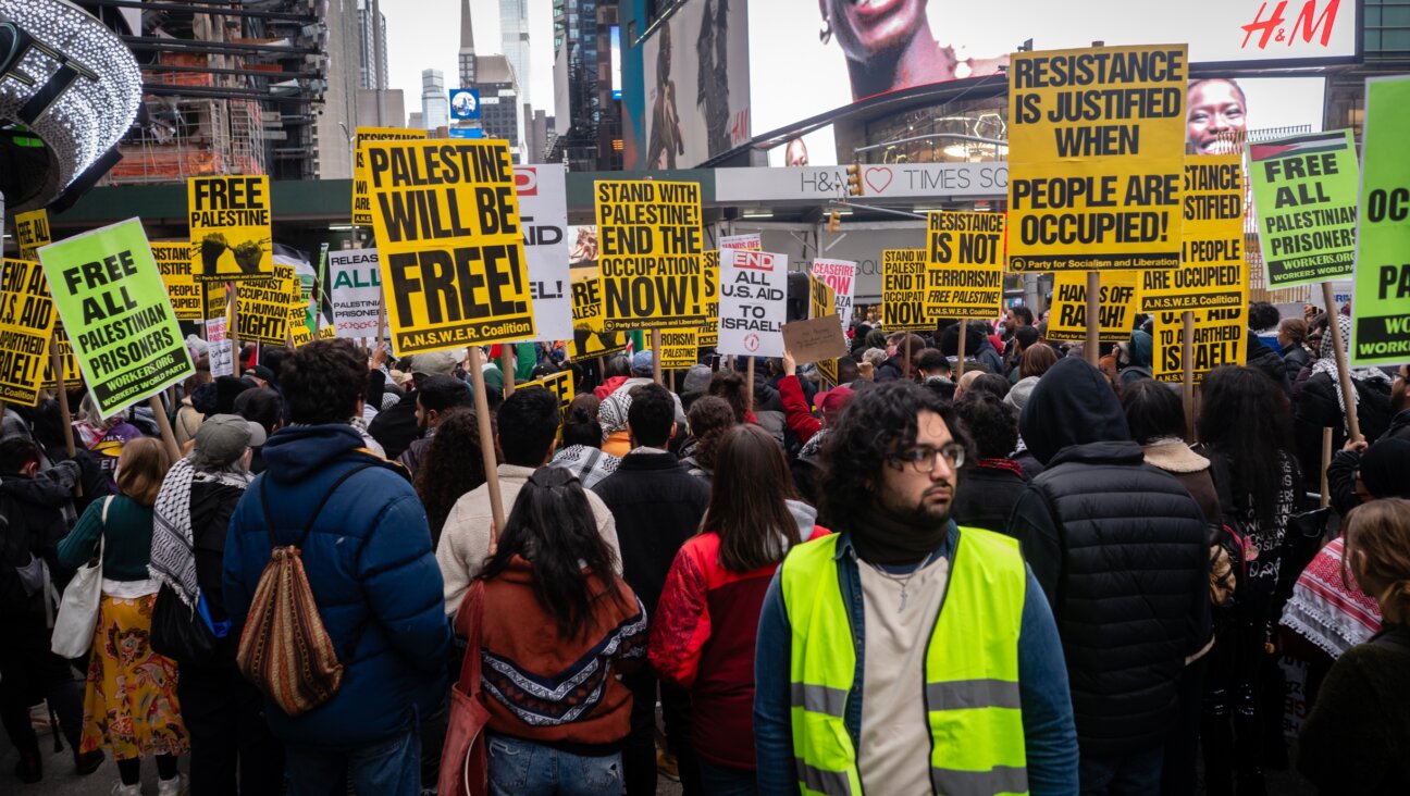 Pro-Palestinian demonstrators near Times Square in New York City, April 5, 2024. (Luke Tress)
