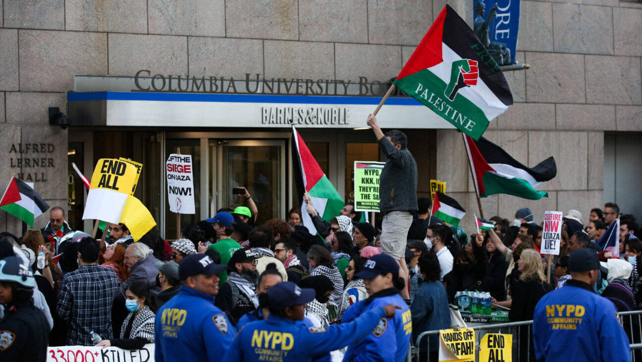 Pro-Palestinian activists protest outside Columbia University in New York City April 20.