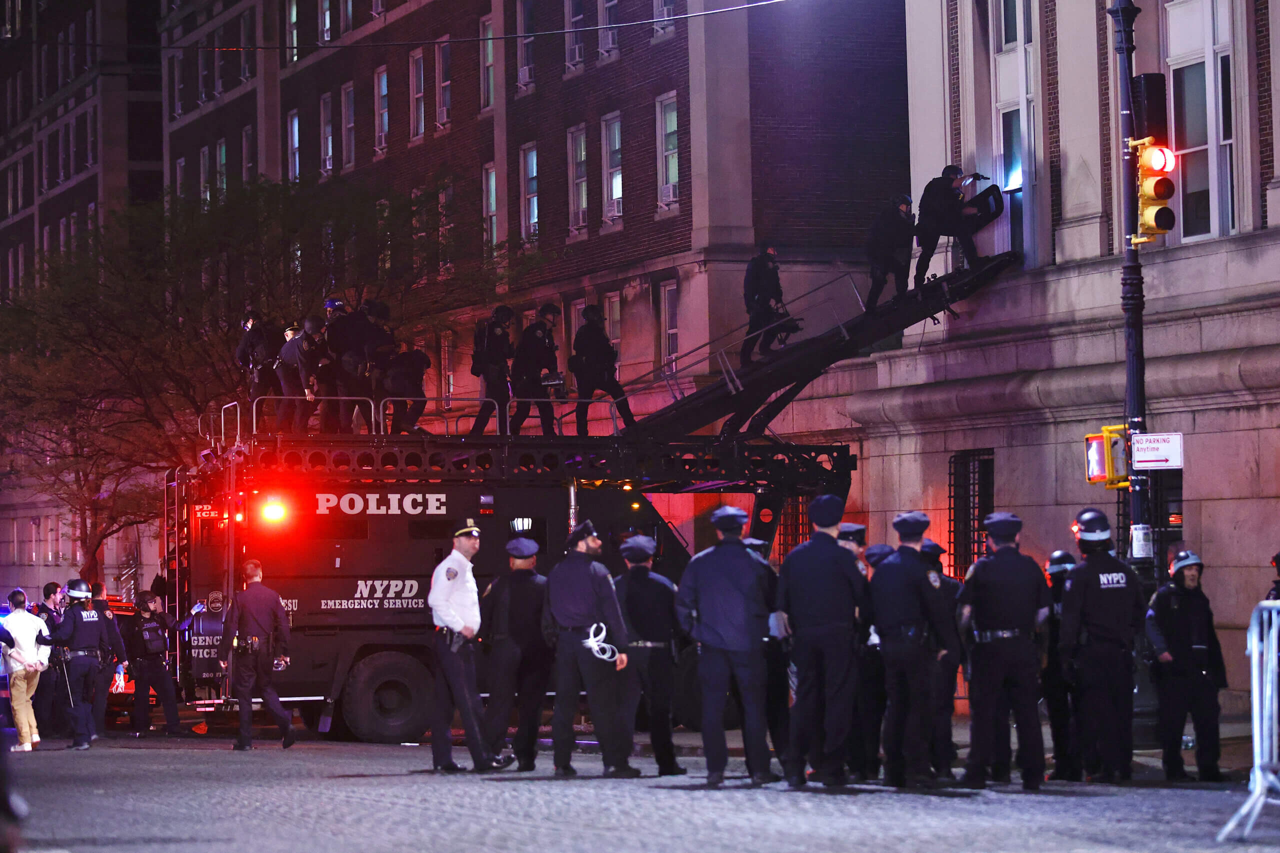 COLUMBIA UNIVERSITY NYPD PROTESTERS