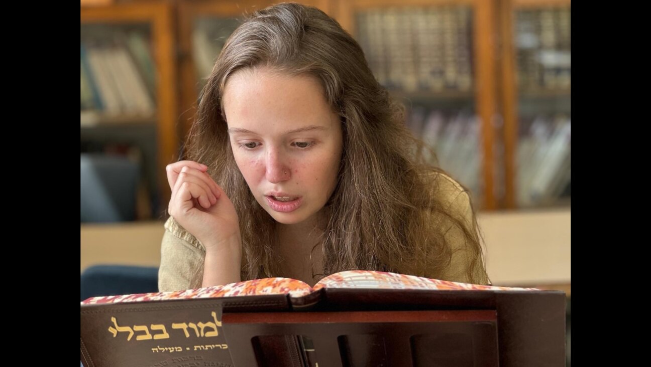 Elke Bentley, 18, completed reading the Babylonian Talmud in just two-and-a-half years.(Courtesy Elke Bentley)