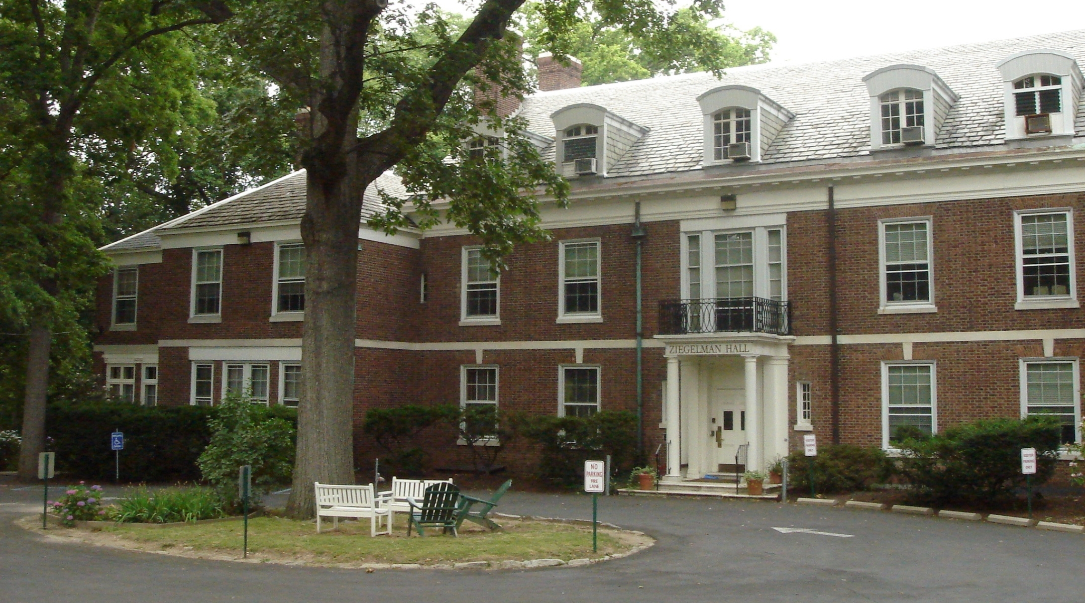 Exterior view of the Reconstructionist Rabbinical College campus in Pennsylvania. (Wikimedia)