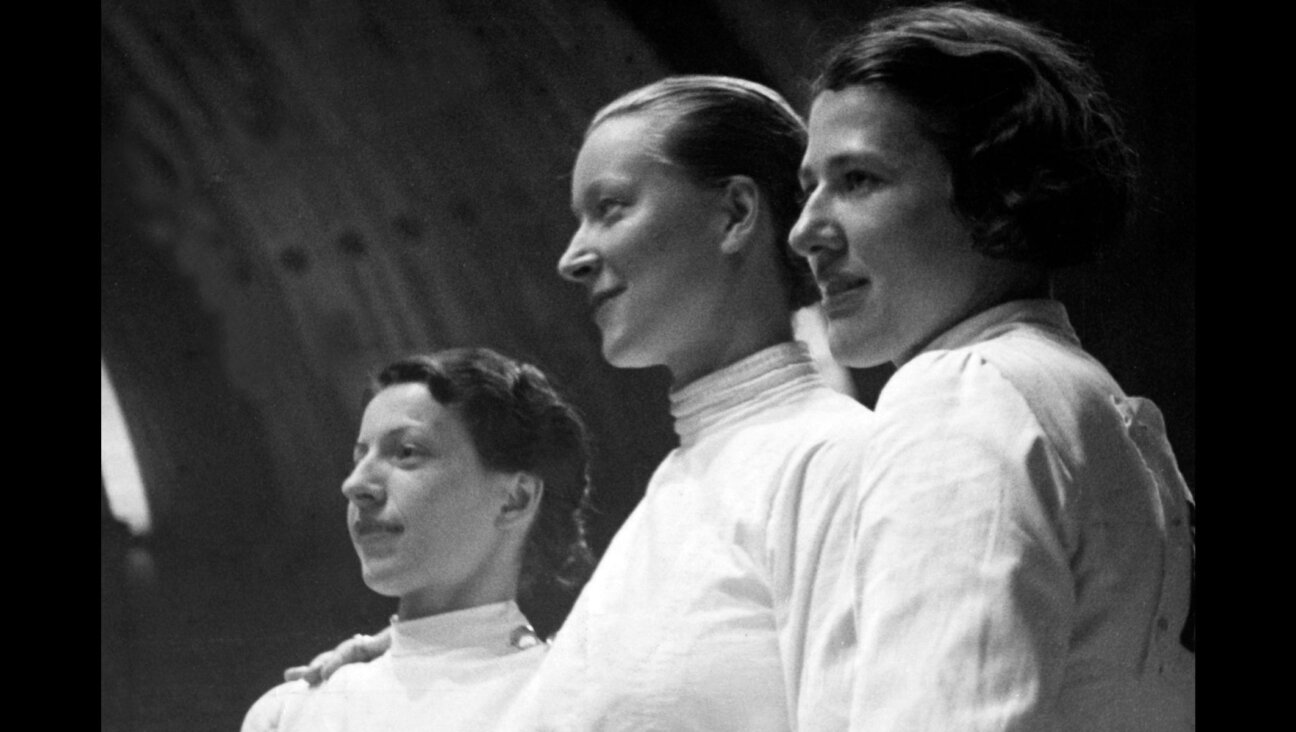 The three women’s foil fencing champions from the 1936 Berlin Olympics, from left to right: Ilona Elek-Schacherer, Helene Mayer and Ellen Müller-Preis. (Ullstein bild via Getty Images)