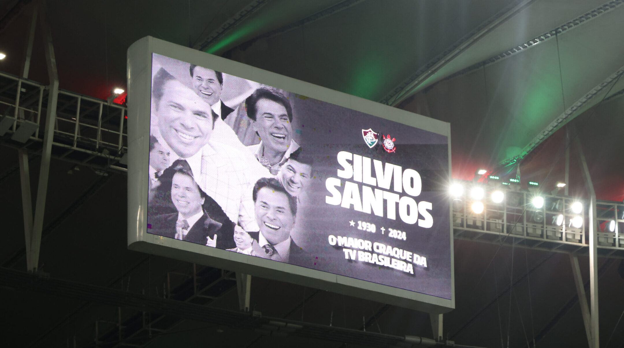 The Brazilian soccer team Fluminense paid tribute after the death of TV presenter Silvio Santos prior to its match in Rio de Janeiro, Aug. 17, 2024. (Wagner Meier/Getty Images)